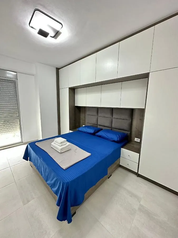 Contacten van Azura Saranda Terraces Apt